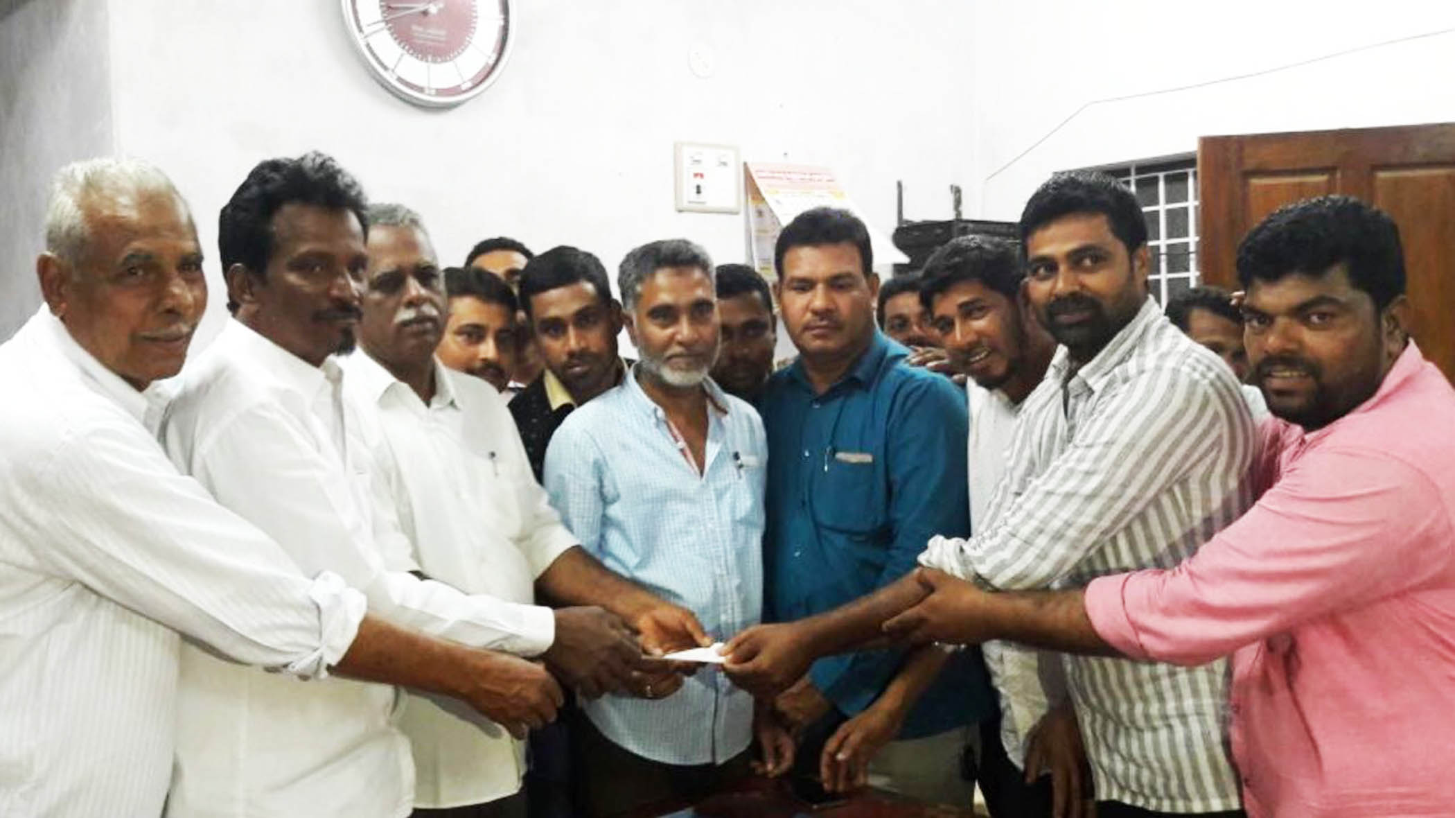 ಮಿತ್ತಬೈಲು ಶಾದಿಮಹಲ್‌ಗೆ ಇಮ್ದಾದ್ ಹೆಲ್ಪ್‌ಲೈನ್ ಚಾರಿಟಿಯಿಂದ ದೇಣಿಗೆ